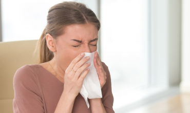 Jak rozprzestrzeniają się wirusy przeziębienia i grypy?